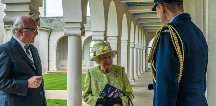A look back at the Queen’s royal visits to CWGC sites