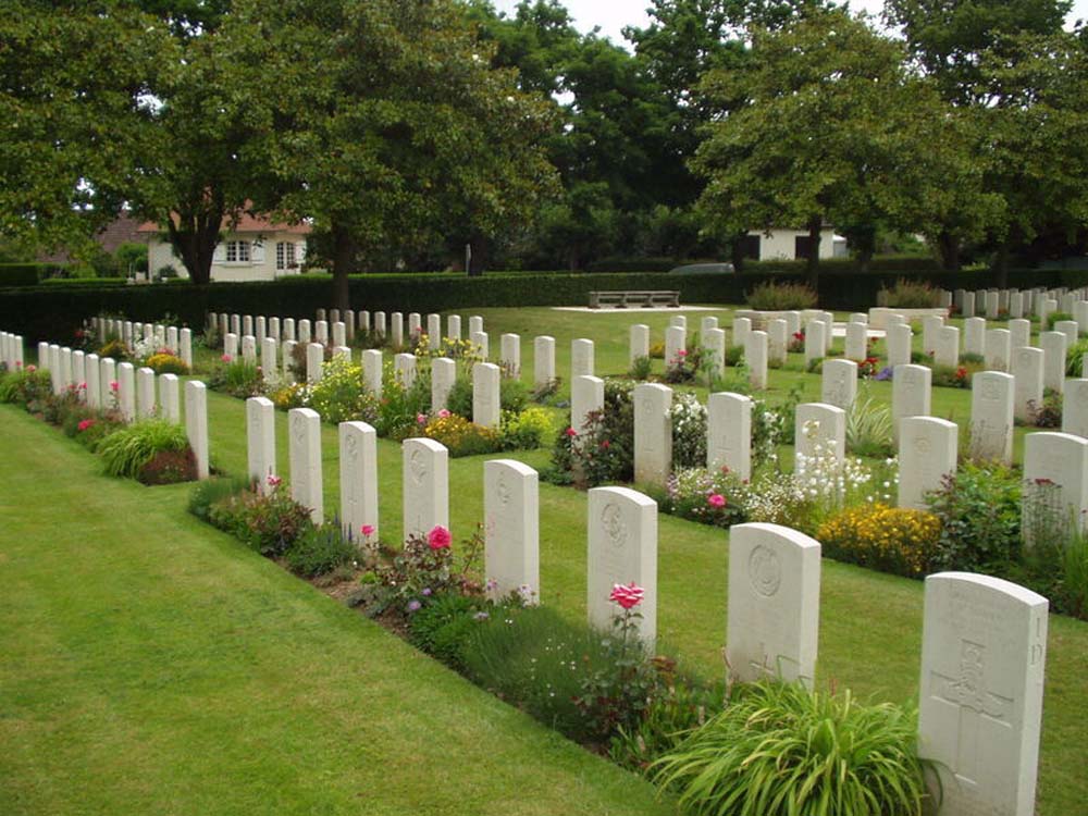 La Delivrande War Cemetery